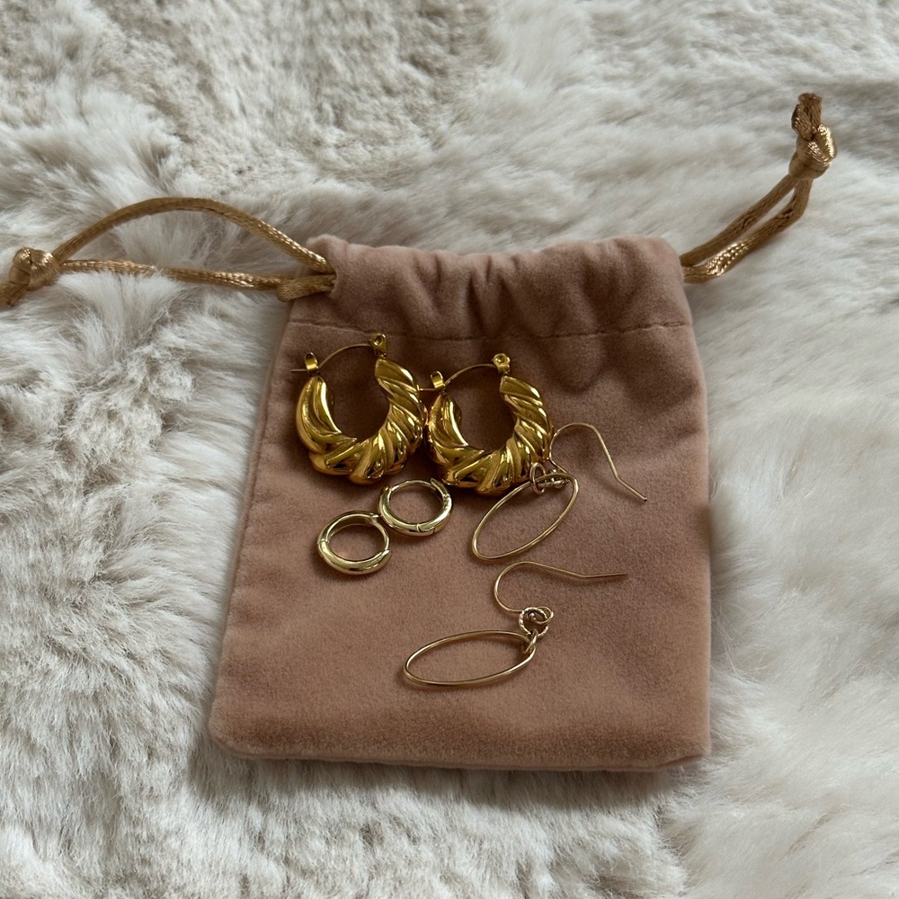 Gold plated earrings